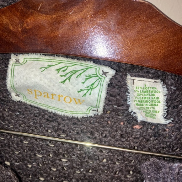 Sparrow Cardigan Sweater - Picture 4 of 6